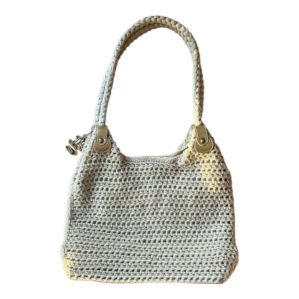 VINTAGE CROCHET SHOULDER BAG WITH GOLD ACCENTS